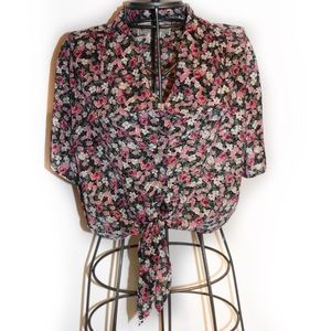 ✨Bonjour | vintage floral crop top size Large✨